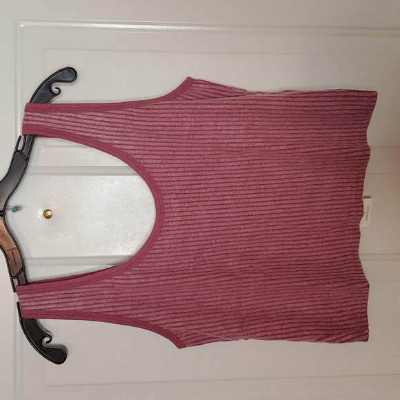 WILDFOX KYLIE TANK in ruby - Picture 3 of 10